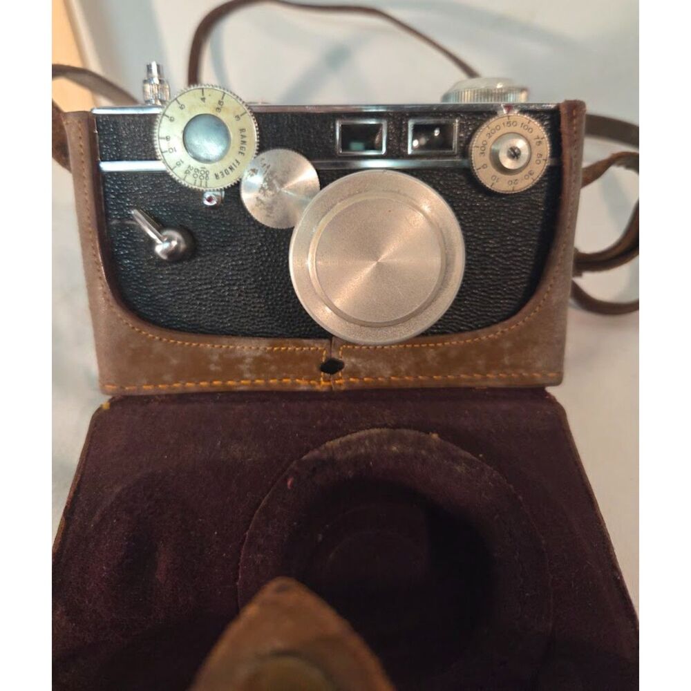 Vintage Argus Rangefinder Camera w Leather Case Parts